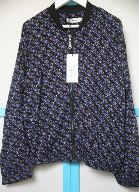 965941_3