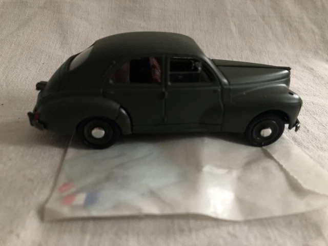 Peugeot P4 met aanhanger 6148 - Solido