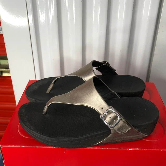 Fitflop Womens T Strap Sandals Size 7 US Metallic Grey Thong Style Slip On Shine