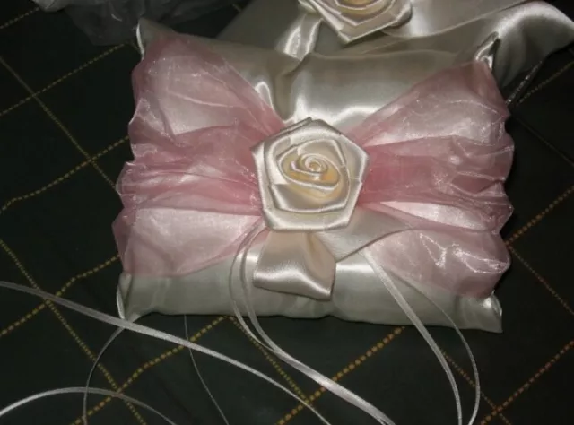 Cuscino portafedi in raso, organza e rosa nozze cuscinetto fedi personalizzabile 3