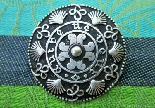 Broche ancienne Kelt argentée début XXe siècle Vintage silver Kelt brooch early