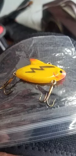 VINTAGE HEDDON SONIC FISHING LURE ! Pristine ! Free Shipping Here 😲😀👍!!!  $33.00 - PicClick
