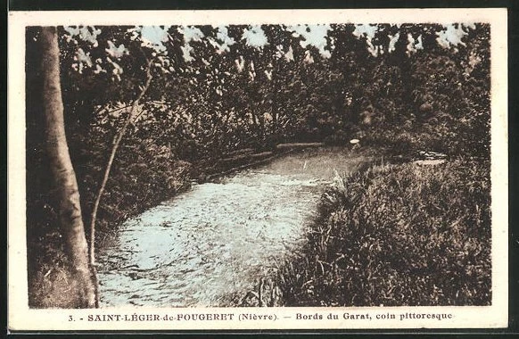 CPA Saint-Léger-de-Fougeret, Bords du Garat, Coin pittoresque