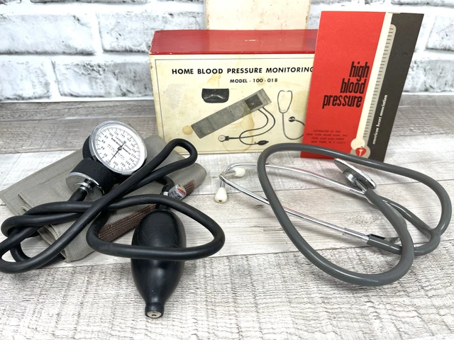 Vtg Cardio Sphyg Blood Pressure Monitor Cuff Manometer #100-018 Medical Device