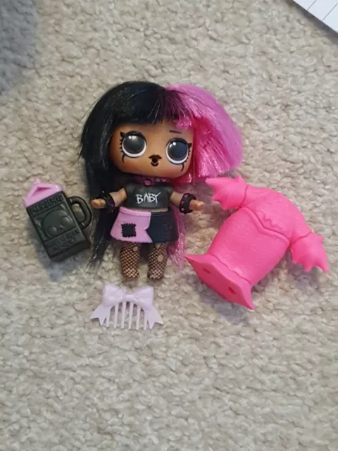 LOL SURPRISE DOLL Hair Goals Metal Babe Doll. Missing boots