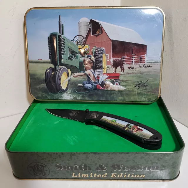 Smith & Wesson 150th Anniversary Knife Limited Issue Tin John Deere Display Box