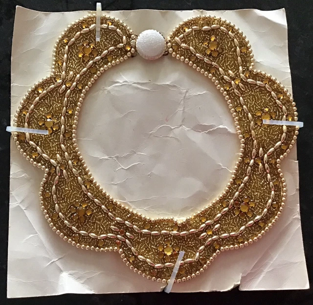 COLLANA/COLLANA SMERLATA VINTAGE/ANTICA CON PERLINE ORO con Schieno in Satinato.