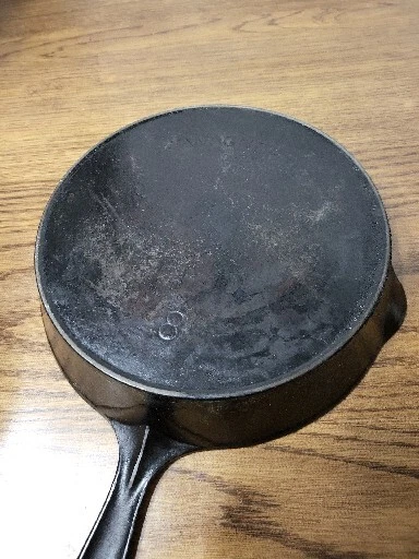 Antique WAGNER WARE Cast Iron SKILLET Frying Pan # 8 Curved Logo Circa 1891-1910