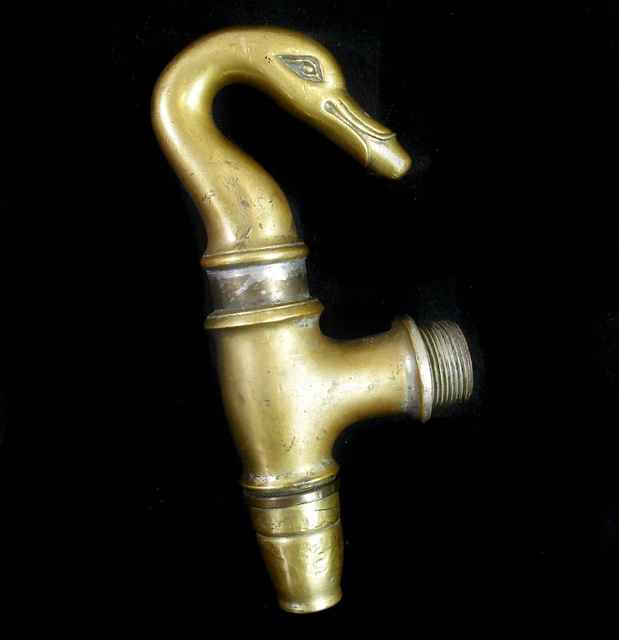 Tous nos anciens chenets en fonte et fer forgé vendus par nos soins