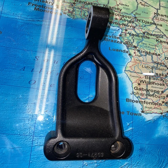 06-13 Harley Night Rod Special VRSCDX VRSCD Headlight Bracket