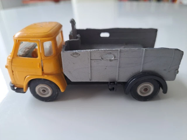 Camion NOREV Saviem Benne à Ordures SG4 N°101 - Miniature, Vert, Occasion