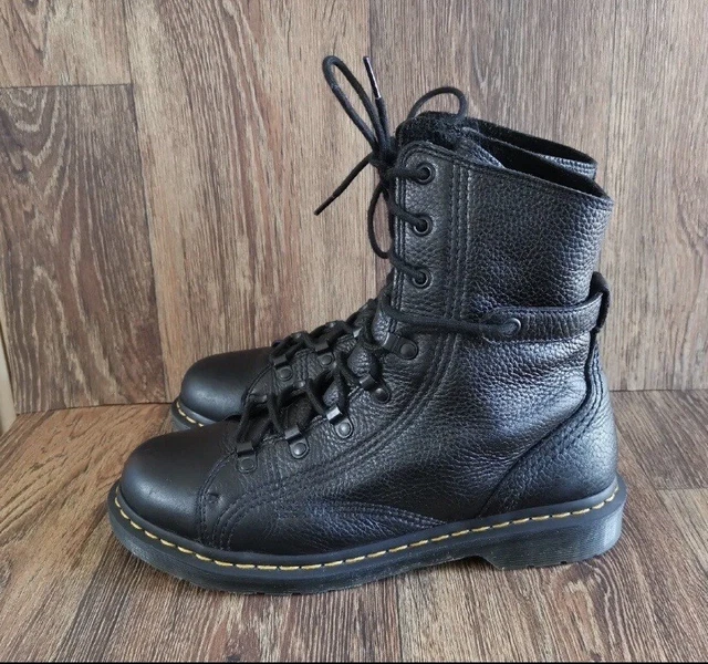 Dr martens coraline aunt sally top