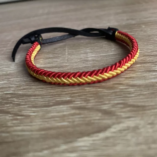 Pulsera surfera de hilo trenzado colores bandera España