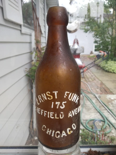 1880s ERNST FUNK 175 SHEFFIELD AVE BLOB BEER BOTTLE AMBER Chicago IL Illinois