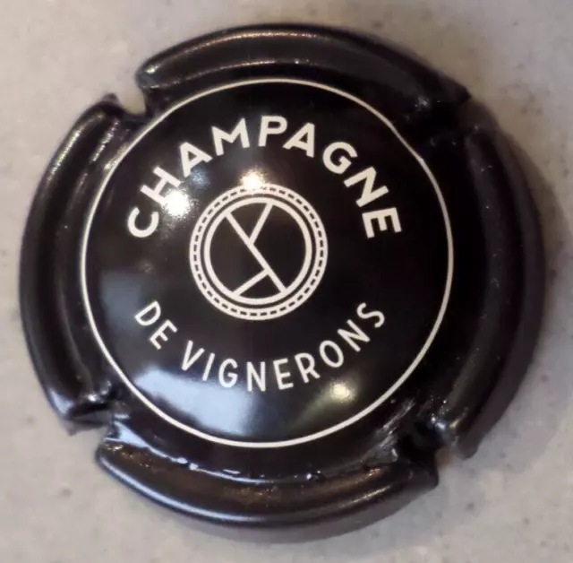 Capsule de champagne générique / Champagne de Vignerons / 51 Marne