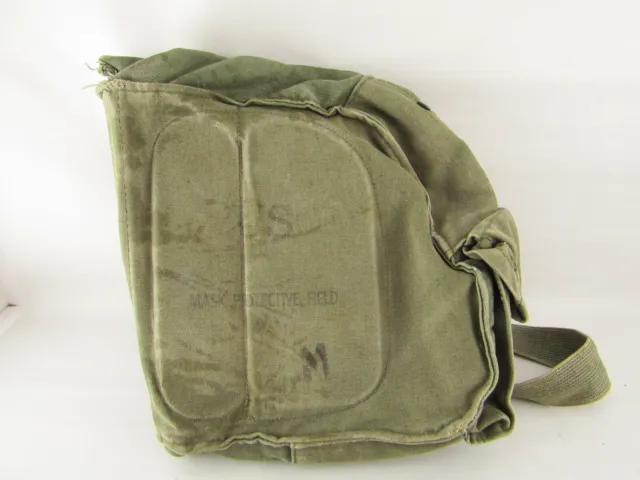 VINTAGE US Army M17 Gas Mask Bag (34CR3)