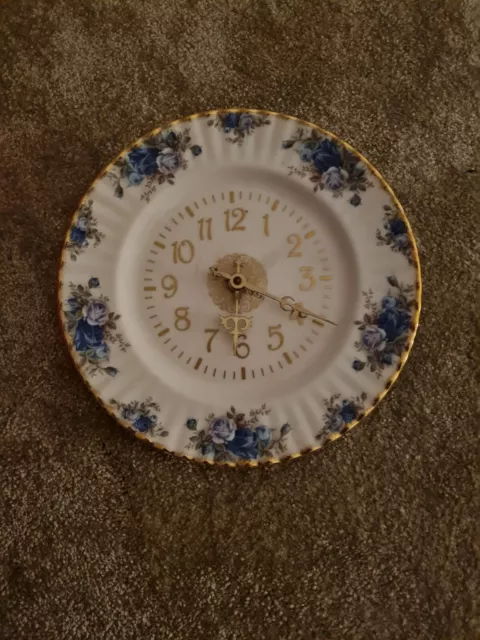 Royal Albert Mondlicht Rosenuhr