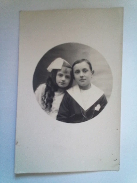 CPA. Photo famille. Couple d'enfants