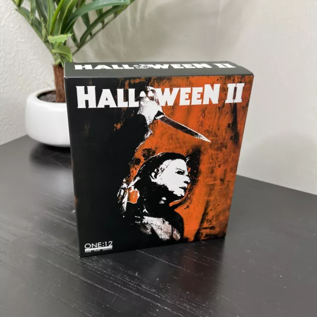 NEW Mezco Toyz Michael Myers Halloween 2 II (1981) One:12 Collective IN STOCK