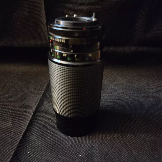 Vivitar Series 1 Telephoto Macro Focusing Zoom Lens 70-210 mm