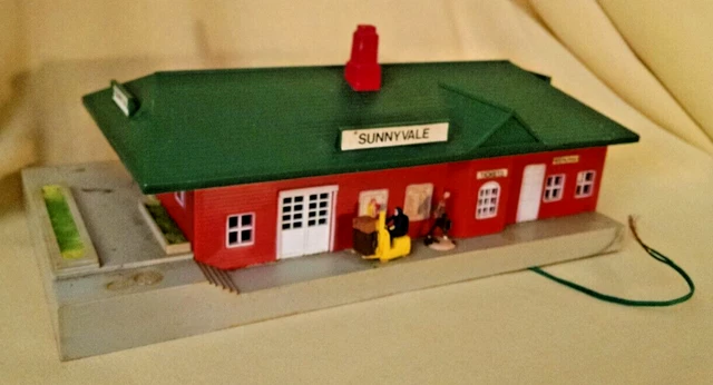 Bachmann Train Station Union Pacific Assembled Hong Kong Sunnyvale 3104 3105.