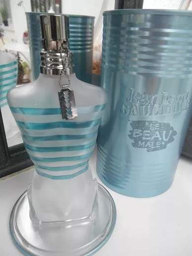 Jean -Paul Gaultier , Flacon vide 75/ ml" et sa boite   le beau MALE  / INTENSE