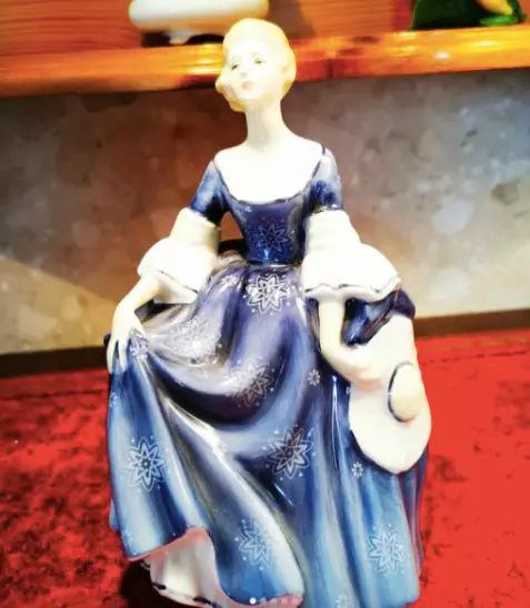 Royal Doulton Hillary HN2335 Figurine