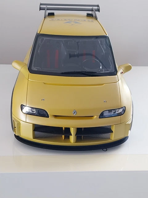 Diecast model cars Renault Espace 1/18 Ottomobile 3 metallise la chaux