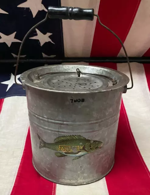 VINTAGE FALLS CITY Galvanized Metal Fishing Minnow Bucket Bait