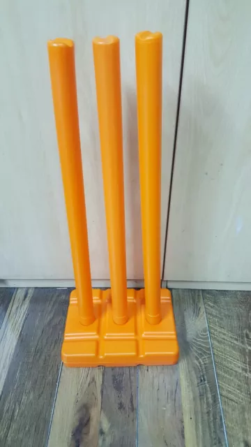 Plastic Cricket Stumps Set For Training & Matches 3 Stumps &Stand Orange