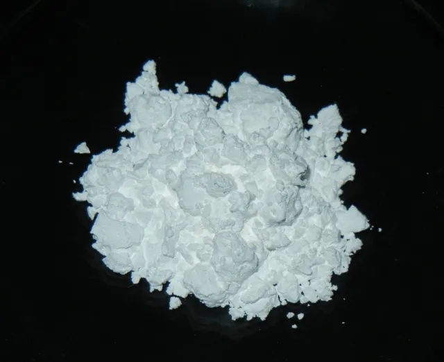 Gadolinium Oxide - 10 grams - Gd2O3 rare earth metal oxide