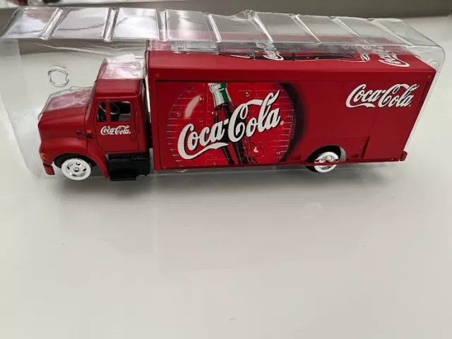 Coca-Cola Diecast 1:48 Scale Beverage Truck Train Accessory