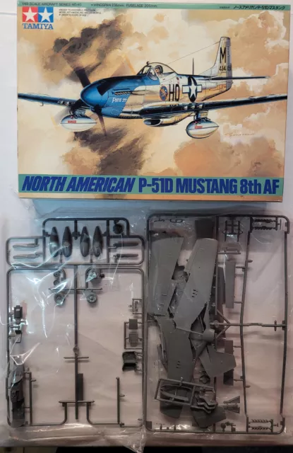 1:48 Tamiya 61040 North American P-51 D Mustang 8th AF gebraucht