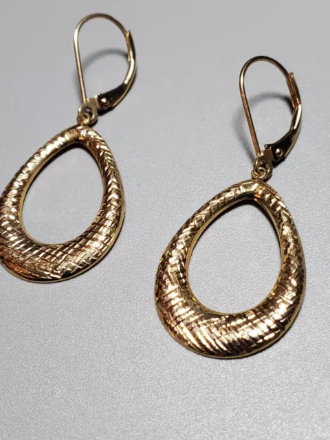 10k Yellow Gold Light Dangle Earrings 40 mm