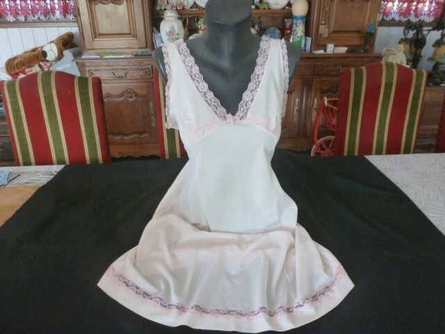 Combinaison Vintage Dentelle Rose Pâle - Taille 52/54, France, Bon état