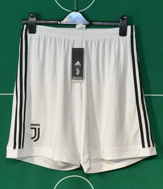 Juventus - Football  Shorts -  White   (L) - Bnwt