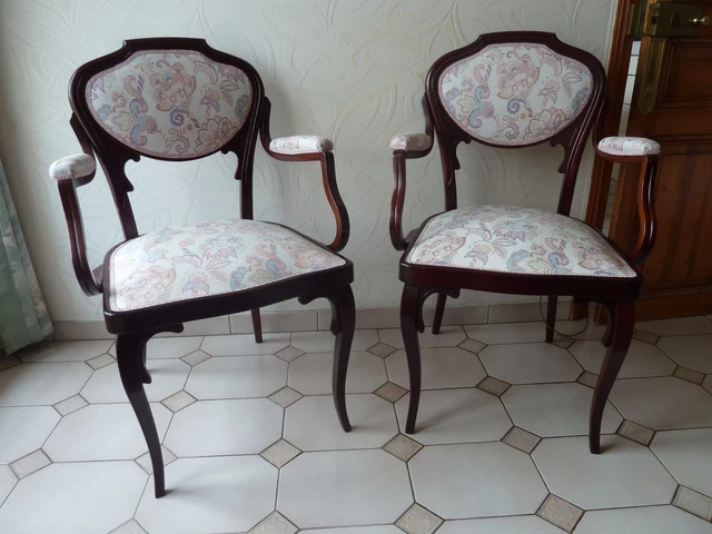 2 FAUTEUILS OU chaises avec accoudoir Art Nouveau ancien en bois EUR