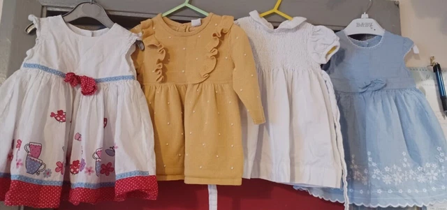 Bellissimo pacchetto abiti bambina età 3-6 mesi
