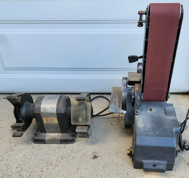VINTAGE CRAFTSMAN 1/4 HP Bench Grinder 3450 RPM,115 volts, 60 cycles, 2
