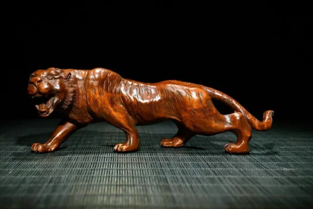 Chinese Natural Boxwood Hand carved Exquisite Tiger Statues 23881