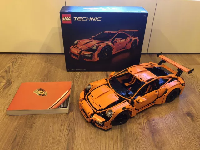 LEGO TECHNIC PORSCHE 911 GT3 RS - Set 42056 - Boxed With