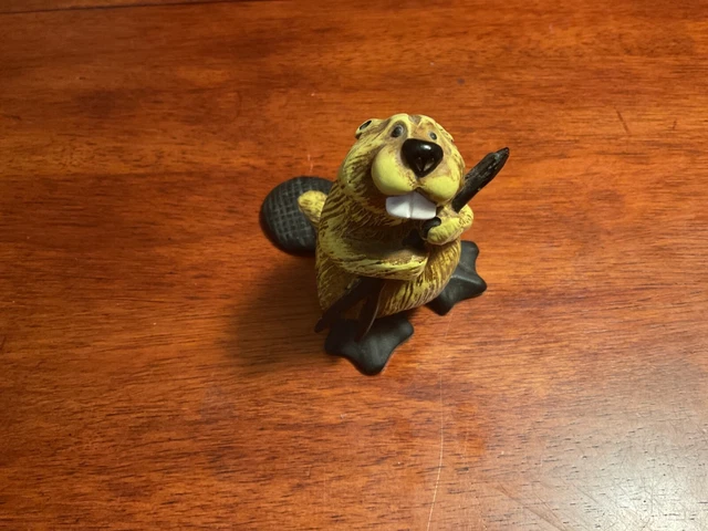 Bearfoots Beaver Sassy Collectibl Figurine Jeff Fleming Signed 3.5” Big Sky