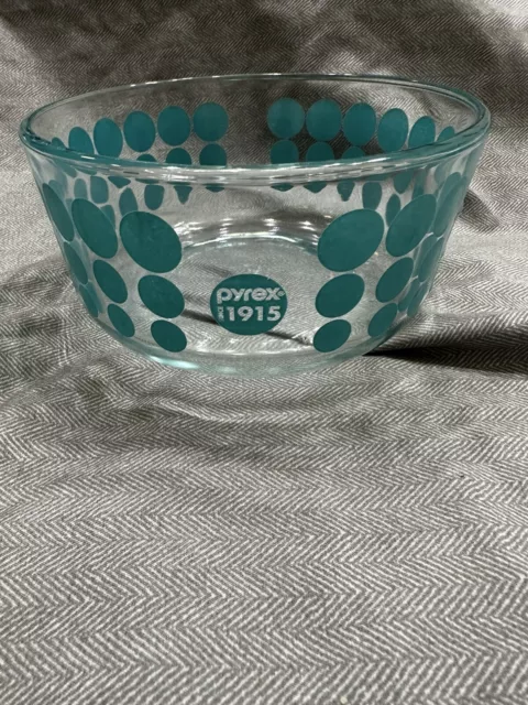 https://www.picclickimg.com/Go0AAOSwOYFk-Tuw/Pyrex-1915-Polka-Dot-Turquoise-Clear-Glass-4.webp