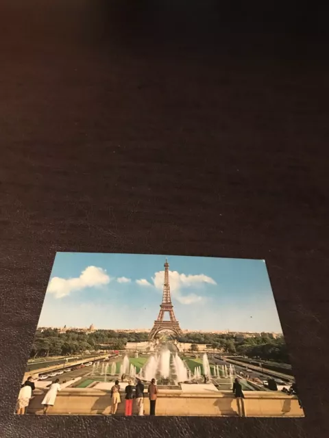 Vintage Unposted Postcard Paris - France - Eiffel Tower