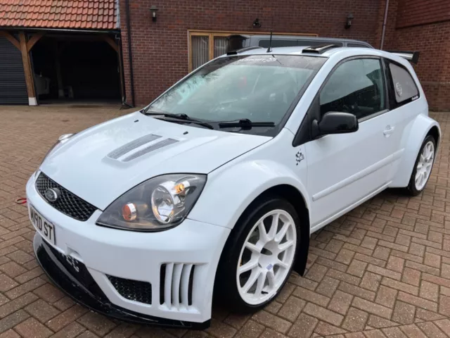 ford fiesta st cosworth rs