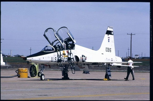 I019 ORIGINAL K64 AIRCRAFT SLIDE: USAF Northrop T-38C Talon 10816