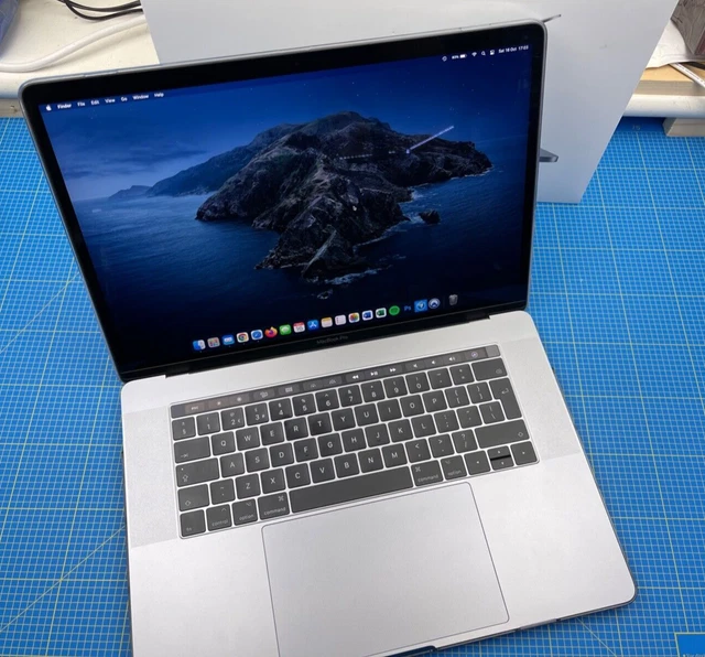 Apple MacBook Pro 15 inch Touchbar 2017 i7 3.1GHz 16GB RAM 256GB SSD