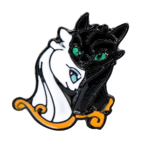 HOW TO TRAIN Your Dragon Toothless and Light Fury Enamel Pin Badge £4. ...