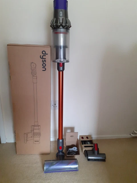 Dyson Cyclone V10 Absolute. Used.