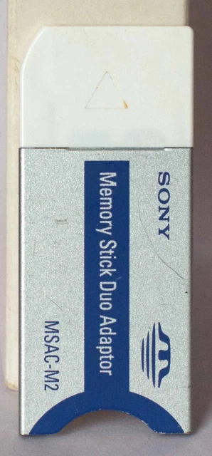Adaptador Sony MSAC-M2 Memory Stick Duo con algo de desgaste
